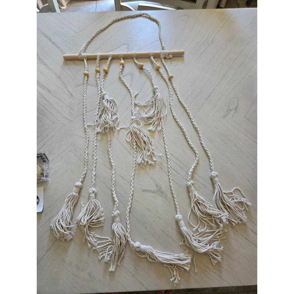 Homecor Macrame Photo Boho Style Display with Lights